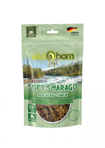 Лакомство за кучета WILDBORN SOFT SMARAGD 93% прясна сьомга